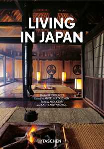 Libro Living in Japan. Ediz. italiana, spagnola e portoghese. 40th Anniversary Edition 