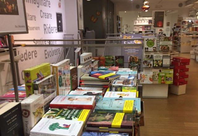 Libreria IBS Novara