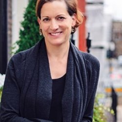 Anne Applebaum