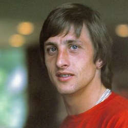 Johan Cruyff. Foto autografata dal giocatore con la magl…