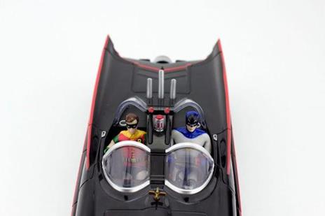 Dc Comics: 1966 Batmobile With Batman & Robin Mini Bendable Figures - 3