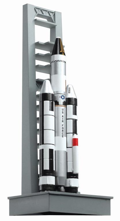 Nasa Titan Iiic With Launch Pad Razzo con Base di Lancio 1:400 Space Collection Dwi 56228 - 2