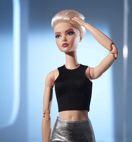 Barbie Signature Barbie Looks? bambola completamente snodata (alta, capelli  biondi corti) - Barbie - Bambole Fashion - Giocattoli