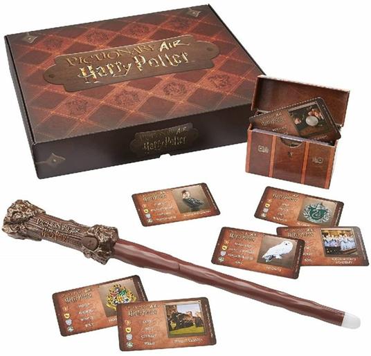 Mattel Games - Pictionary Air Harry Potter, Gioco per vedere quello che disegni sullo schermo, con bacchetta per disegnare nell''aria, gioco da tavolo per bambini + 8 anni (Mattel HDC62)