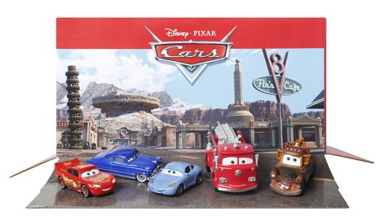 Disney Pixar - Cars 5-Pack, Set con 4 Personaggi Cars e 1 Camion Red,  Ispirato a Radiator Springs, da Collezione, Giocattolo per Bambini 3+ Anni,  HFN81 - Disney - Bambole - Giocattoli | IBS