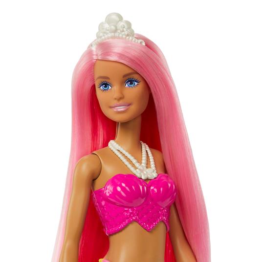 Barbie Dreamtopia, bambola dai capelli rosa e coroncina regale, con  corpetto a conchiglia e la coda multicolore sfumata - Barbie - Bambole  Fashion - Giocattoli