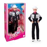 ​Ken, Bambola Del Film Barbie Da Collezione Con Outfit Nero E Frange Bianche, Cappello E Stivali Da Cowboy E Bandana Rosa