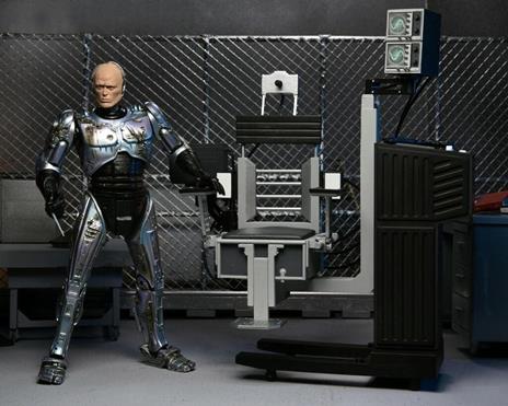 RoboCop Action Figure Ultimate Battle Damaged RoboCop with Chair 18 cm - 5