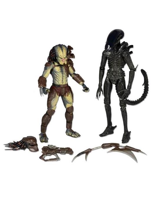 Alien and Predator Mini Comic Action Figure