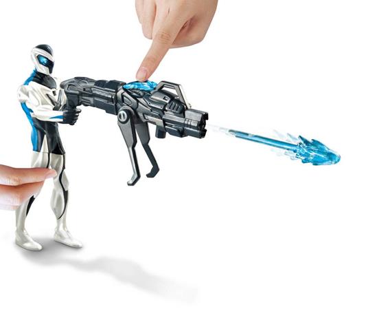 personaggio max steel spara con il blaster - 8