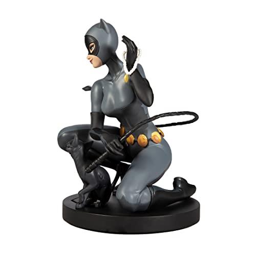 McFarlane Toys DC Direct DC Designer Series - Catwoman by Stanley ARTGERM LAU (Resin) - 5