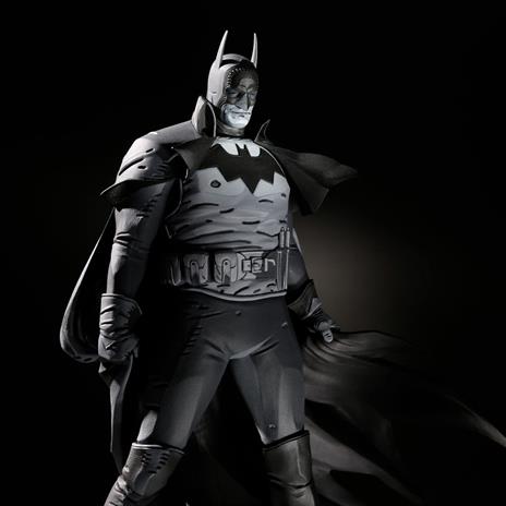 BATMAN B&W BATMAN BY MIKE MIGNOLA STATUA MCFARLANE TOYS - 4