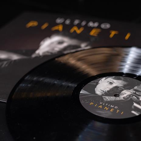 Ultimo annuncia Pianeti – Vinile limited edition, tracklist e