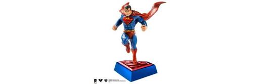 Statua 23 Cm Superman. Comic Book