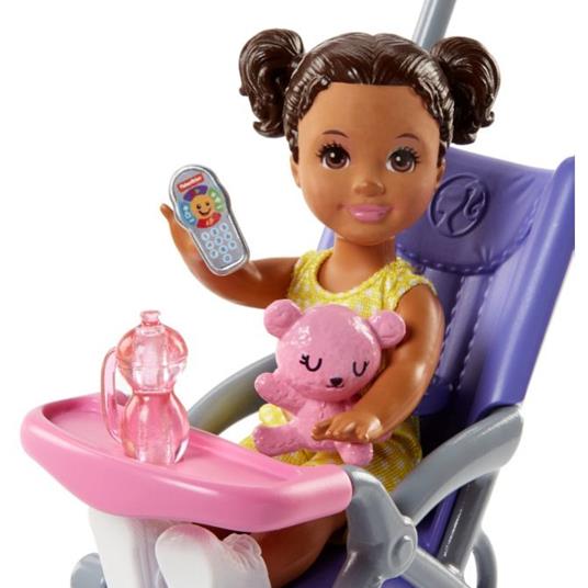 Barbie Babysitters Inc. Passeggiata Playset con Bambola Skipper. Bebè e  Passeggino