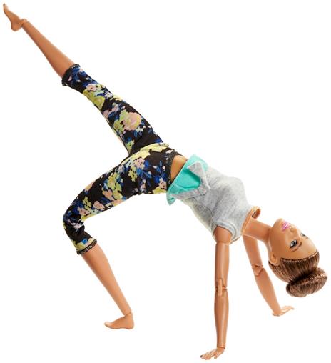 Barbie - Bambola Snodata con 22 Punti di Snodo e Accessori da Yoga, Assortimento Casuale, 3+ Anni - 8