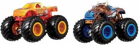 Monster Trucks Hot Wheels 2019 Demolition Doubles Police VS Hooligan Giant Wheels 1:64 - 8