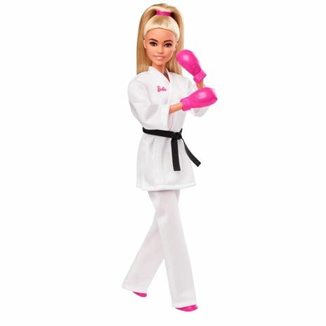 Barbie Carriere Giochi Olimpici Tokyo 2020, Bambola con Kimono da Karate e Accessori Giocattolo per Bambini 3+ Anni, GJL74 - 4
