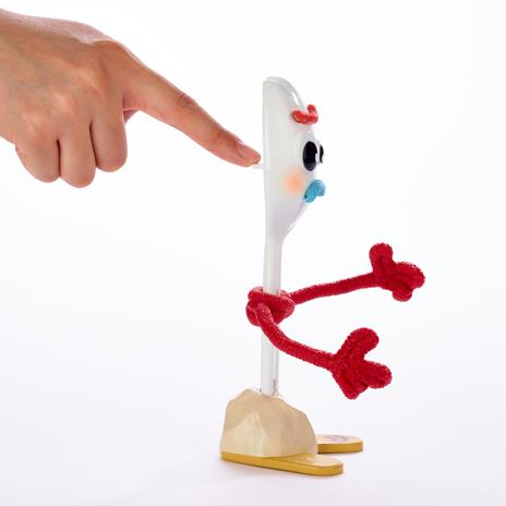 Toy Story 4. Forky Parlante. Personaggio in Scala Reale. con 15 Frasi e Suoni - 5