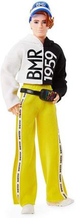 Barbie BMR1959 Bambola Ken con Lentiggini e Vestiti Sportivi Giocattolo per Bambini 3+Anni, GNC49