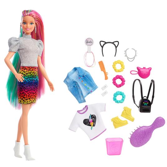 Barbie - Capelli Multicolor, bambola bionda con capelli con funzione cambia  colore, include 16 accessori alla moda - Barbie - Barbie Fab - Bambole  Fashion - Giocattoli | IBS