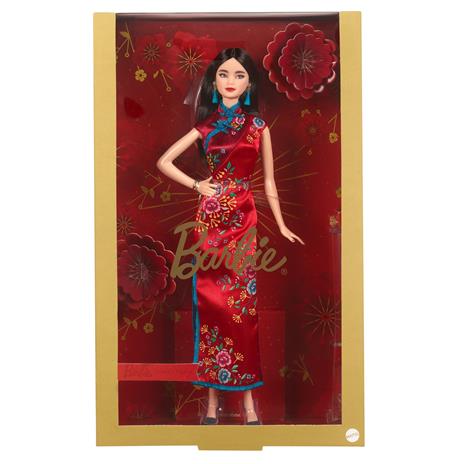 Barbie Signature Capodanno lunare, bambola castana con abito cheongsam in raso rosso e accessori. Mattel (GTJ92) - 5