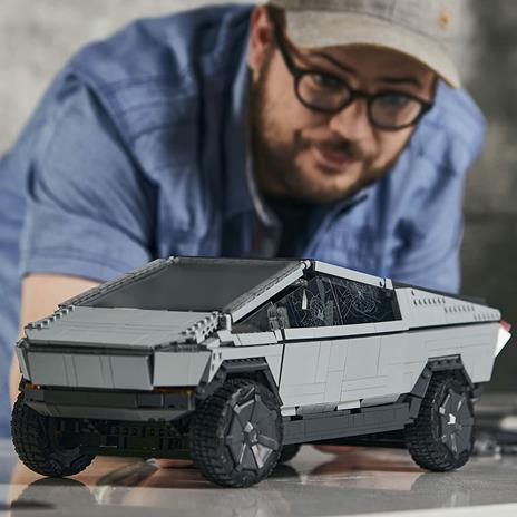 Mega Construx - Tesla Cybertruck, Veicolo Da Costruzione Con Oltre 3.000 Pezzi, Per Adulti E Bambini 4+ Anni - 2