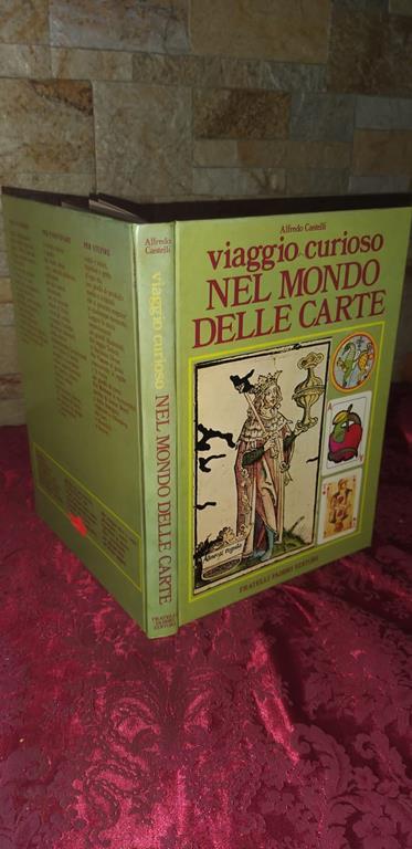 Viaggio curioso Nel mondo delle carte - Alfredo Castelli - copertina