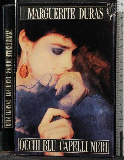Occhi Blu Capelli - Marguerite Duras - copertina