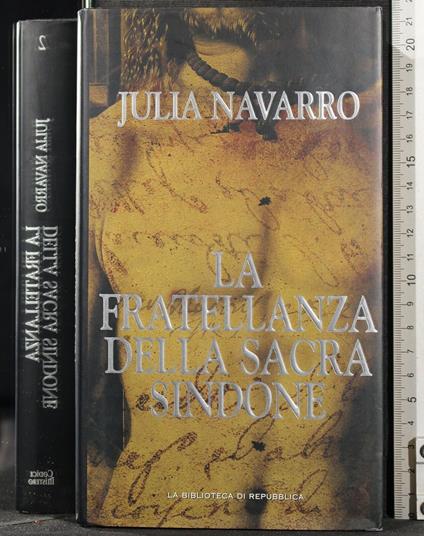 La fratellanza della sacra sindone - Julia Navarro - copertina