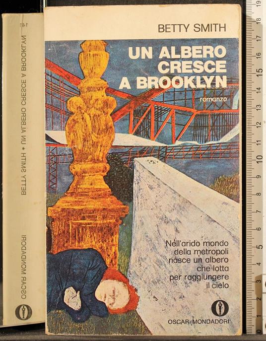 Un albero cresce a Brooklyn - Betty Smith - copertina