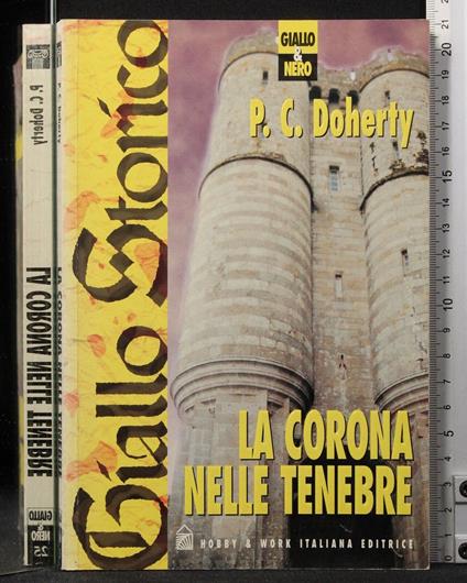 La corona nelle tenebre - corona nelle tenebre di: Doherty - copertina