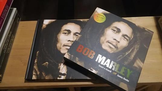 Bob Marley tesori e ricordi. Edizione illustrata con cd audio - James Henke - copertina
