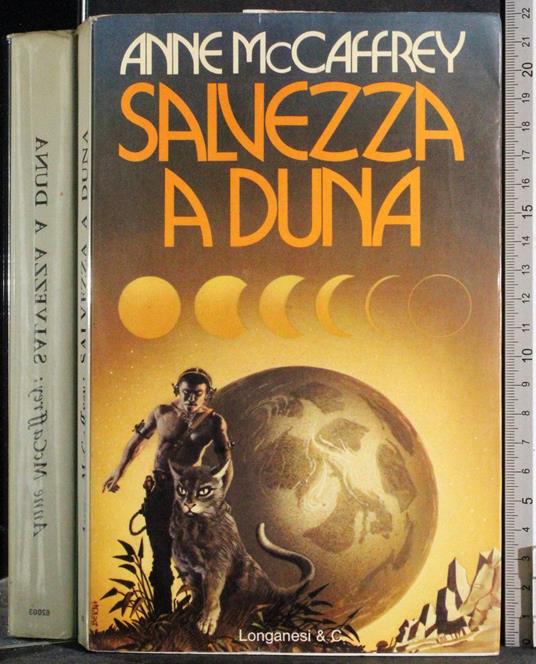 Salvezza a duna - Anne McCaffrey - copertina