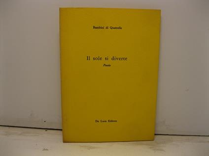 Il sole si diverte. Poesie - copertina