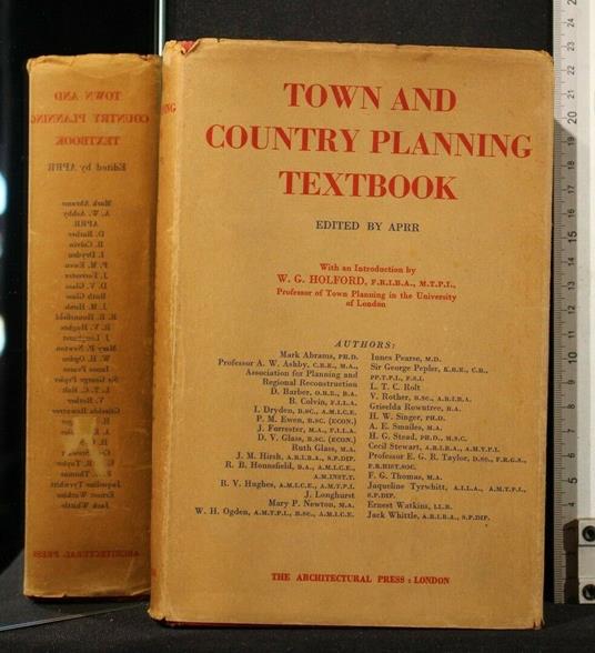 Town And Country Textbook - copertina