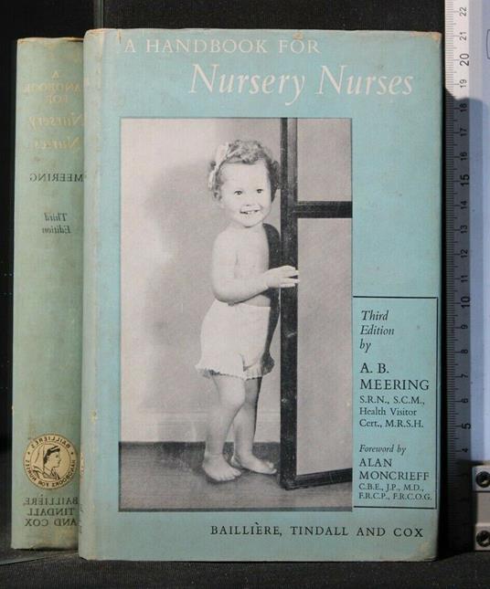 A Handbook For Nursery Nurses - copertina