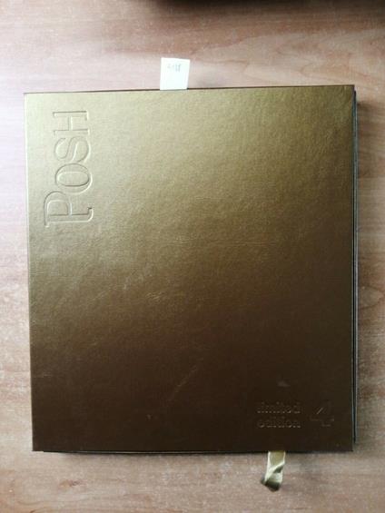 Posh Anno 1 Limited Edition 4 Copertina E Cofanetto Oro Gold Da Collezione - copertina
