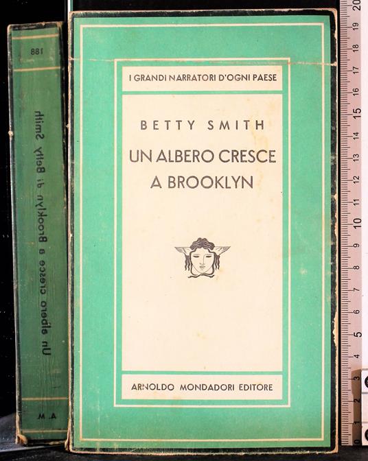 Un albero cresce a Brooklyn - Betty Smith - copertina