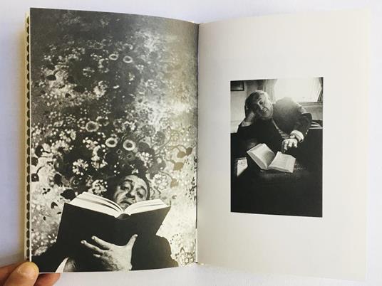 Zero Mostel reads a book - Robert Frank - 4