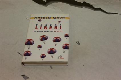 Essere Liberi - Anselm Grün - copertina