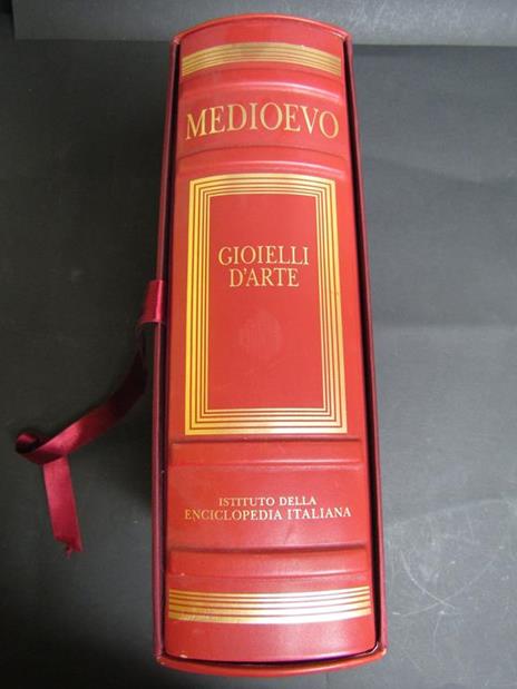 Aa.Vv. Medioevo. Gioielli D'Arte. Istituto Della Enciclopedia Italiana Treccani. 2005. Con Cofanetto - 2