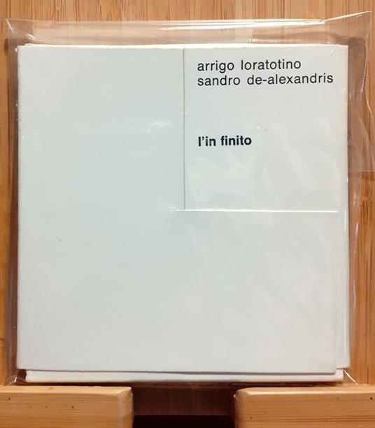 L' in finito - Lora Totino Arrigo - copertina