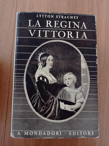 La regina Vittoria - Lytton Strachey - copertina