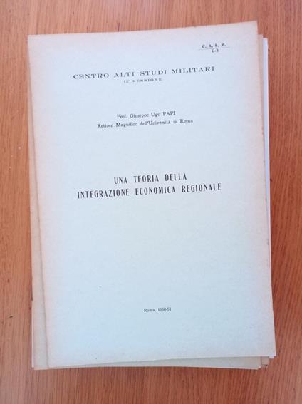 Una teoria della integrazione economica regionale - Giuseppe Ugo - copertina