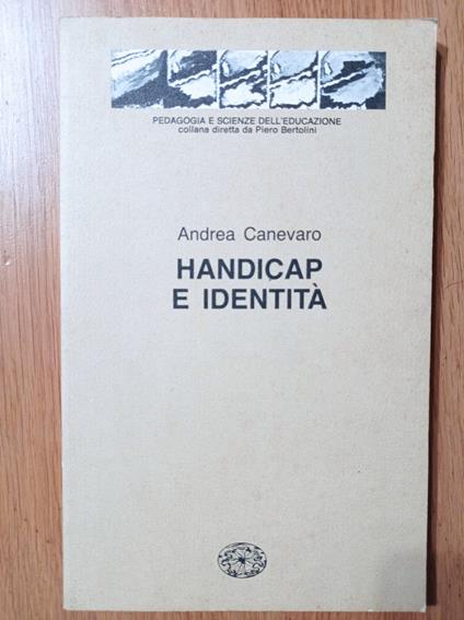 Handicap e identità - Andrea Canevaro - copertina