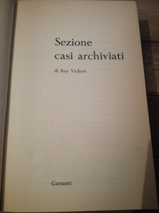 Sezione Casi Archiviati (Giallo Garzanti N. 83) 1975 - copertina