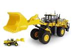 Komatsu Wa600-8 Wheel Loader 1:50 Model Uh8127