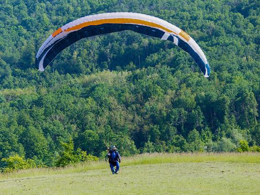 SMARTBOX - 1 emozionante volo in parapendio a Castelluccio di Norcia - Cofanetto regalo - 5