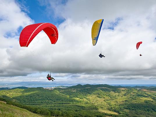 SMARTBOX - Emozioni nel Canavese: 1 volo in parapendio con video per 2 - Cofanetto regalo - 3